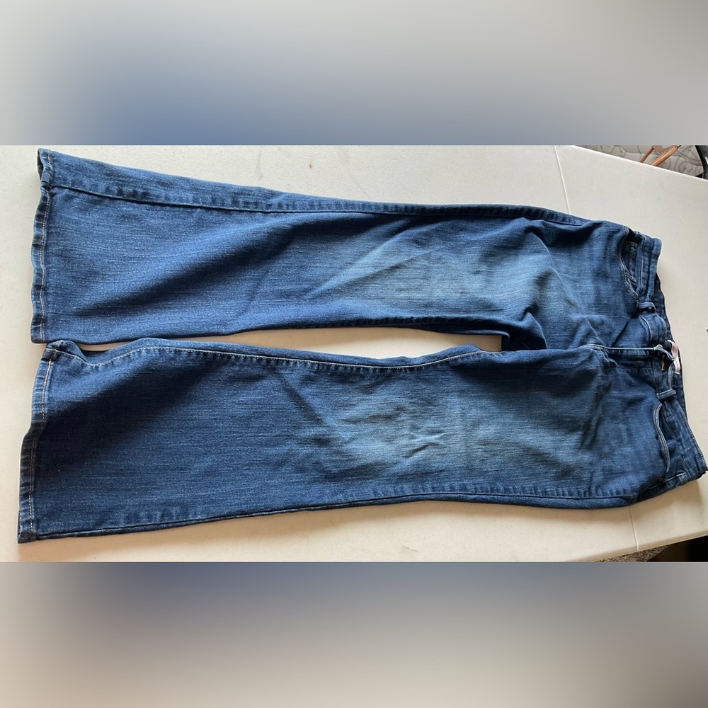 Levi’s Signature women’s Classic Blue Jeans boot cut size18 M W34 L32